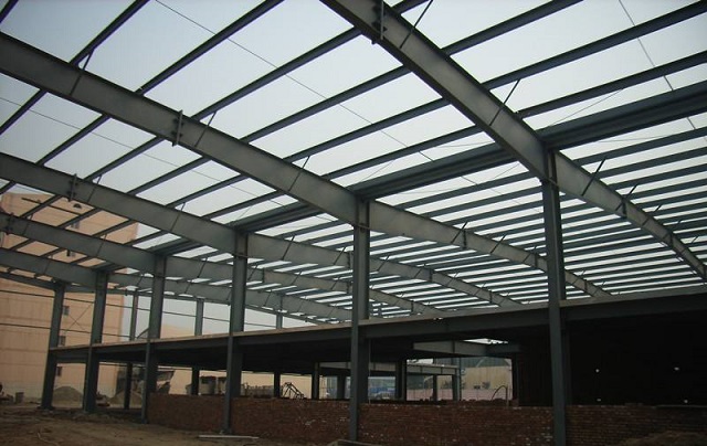 鋼結(jié)構(gòu)廠房的形式很多？多數(shù)企業(yè)都這選這種